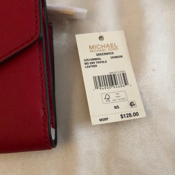 Michael Kors Greenwich Medium Envelope Leather Trifold Wallet Color Crimson NWT - Picture 5 of 16